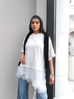 Esra Helvacı Dantel Detay Tshirt