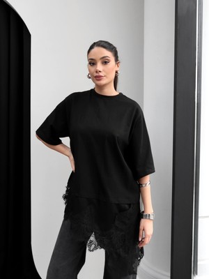 Esra Helvacı Dantel Detay Tshirt