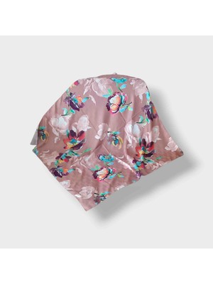 Her Yaş Güzel Kahve Çiçek Desenli Kare Vual Ipek Eşarp