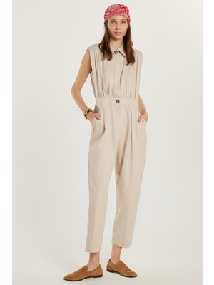 Tudors Kadın Slim Fit Dar Kesim Sıfır Kollu Düğmeli Polo Yaka Bej Tulum 