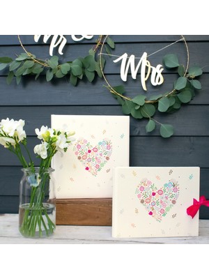 Goldbuch Yapıştırmalı Fotoğraf Albümü – Flowers In The Heart | 30X31 Cm, 60 Sayfa, Beyaz Pergamin Aralıklı