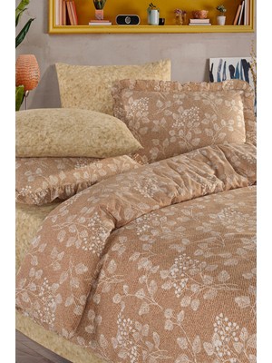 Uçkan Home Flora Serisi Fırfırlı Çift Kişilik 6 Parça Nevresim Takımı