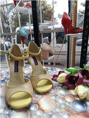 Lo Mejor Shoes “altın Tozu” Tango, Dans ve Salon Ayakkabısı 9,5 cm 15 Pont Koni Model Topuk Kapalı