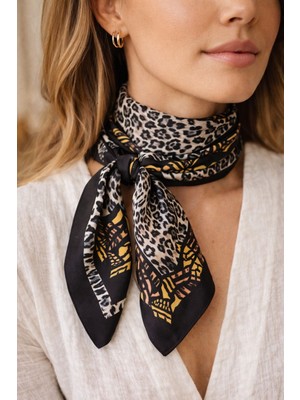 Chaldemar Kadın Leopar Desenli Kare Fular