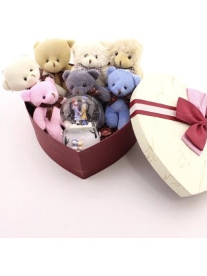 Marsilyan 7 Mini Ayıcık Hediye Kutusu Sevgiliye Özel Kalp Kutu İçinde Kış Masalı Kar Küresi