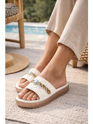 ModaOnn Nazar Boncuğu Detayıyla Işıldayan Yaz Terliği