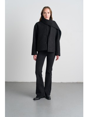 Nauve Düğmeli Cepli Atkılı Kaban