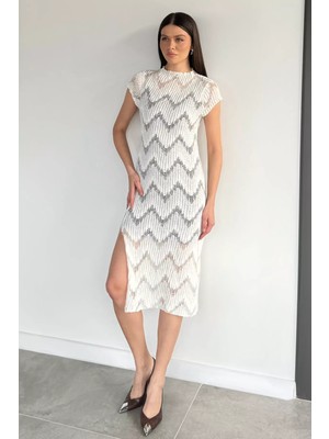 Gülseli Kadın Dik Yaka Astarsız Yırtmaç Detaylı Likralı Transparan Elbise P-00020392