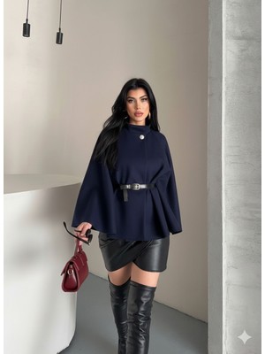 Ribana Classic Kadın  Gold Düğme Detaylı Kemerli Standart Beden Oversize Trend Kısa Panço 4837