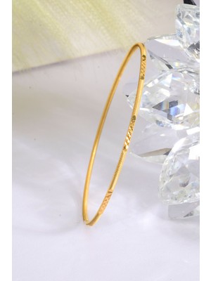 INNUENDO JEWELRY 925 Ayar Gümüş Üzeri 22 Ayar Altın Kaplama Kalemli Ajda Bilezik