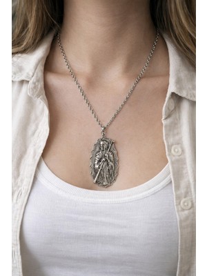 Herşey Nota Detaylı Metal Figür Zincirli Kolye – Uzun Oval Form 60 cm