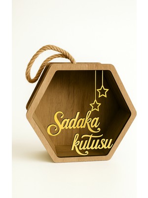 Kumi Ahşap Pleksi Camlı Altıgen Sadaka Kutusu – Lüks Tasarım Bağış ve Bahşiş Kumbarası