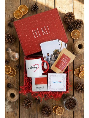 UltraMint Kırmızı Sevgiliye Hediye Kutusu, Özel Günler Için Şık Tasarım