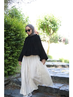 İlmek 25030 Kadın Krinkıl Yakası Büzgülü Volanlı Bluz Siyah