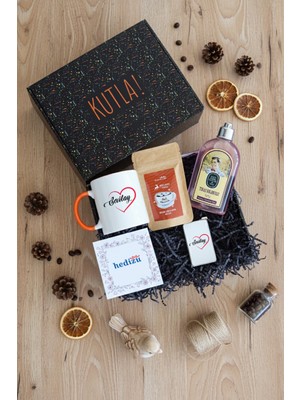 UltraMint Turuncu Sevgiliye Hediye Kutusu, Özel Günler Için Şık Tasarım