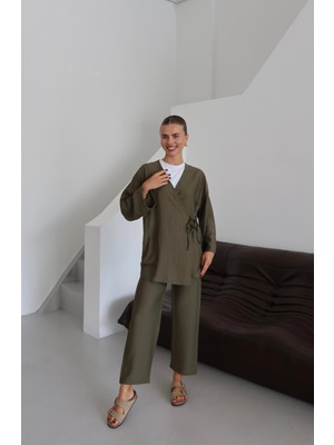 İlmek 25041 Krinkıl Dokulu Kimono Takım Haki