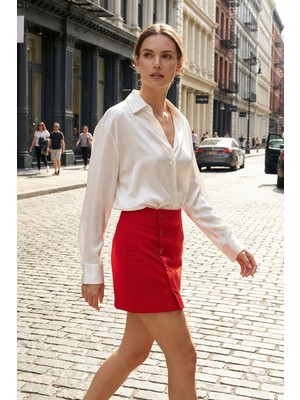 Lior Design Kırmızı Düğmeli Dokuma Kumaş Şortlu Etek BCVDO-251000