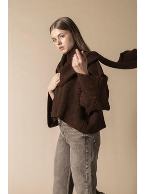 Nisan Triko Şal Detaylı Triko Kazak