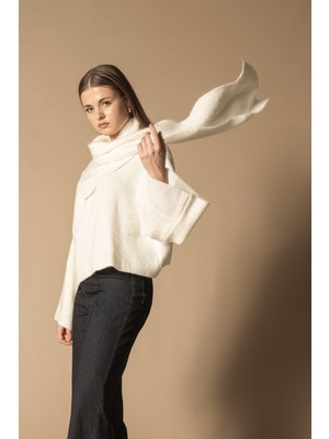 Nisan Triko Şal Detaylı Triko Kazak