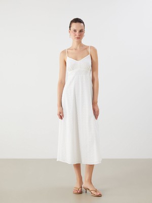 Lc Waikiki Yeni Sezon Ajurlu Askılı Belden Oturtmalı Brode Elbise