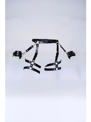 Beruflic Siyah Tanga - Külot Çoklu Kemerli Metal Detaylı Bilek Kelepçeli Jartiyer - APFT1022