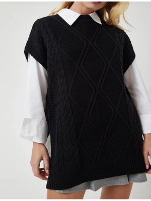 Yuga Knitting Yandan Bağlamalı Triko Örgü Detaylı Uzun 75CM Kadın Süveteri