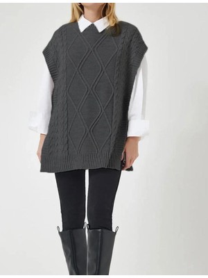 Yuga Knitting Yandan Bağlamalı Triko Örgü Detaylı Uzun 75CM Kadın Süveteri