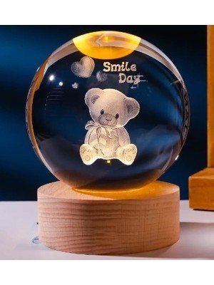 Kanonik Education Dekoratif Ayıcık Tasarımlı Ahşap Altlıklı Işıklı Cam Küre Büyük Boy Cam:8cm Ahşap:2cm