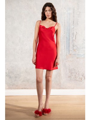 Feu De Elu Etincelle Kırmızı Degaje Yaka Askılı Kısa Saten Gecelik