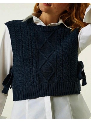 Yuga Knitting Kadın Yandan Bağlamalı Örgü Detaylı Süveter