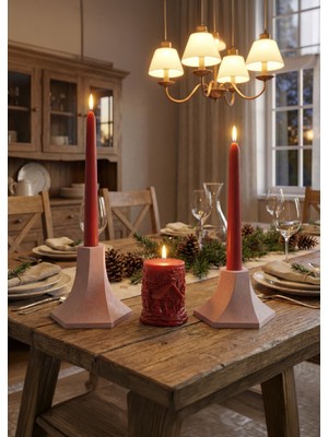 Raw Home Yeni Yıl 3’lü Kırmızı Mum & Şamdan Seti–çilek Kokulu Yılbaşı Silindir Mum + 2 Şamdan ve Mumluk Seti