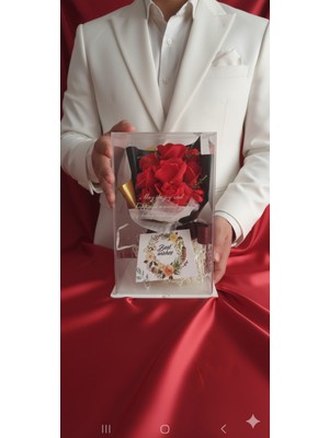 UltraMint Kırmızı Gül 9 Kafalı Çiçek Aranjmanı Sevgililer Günü Hediye Kutusu