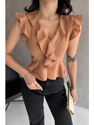 Lior Design Bisküvi Yakası ve Kolları Volanlı Crep Bluz BCDF-252161