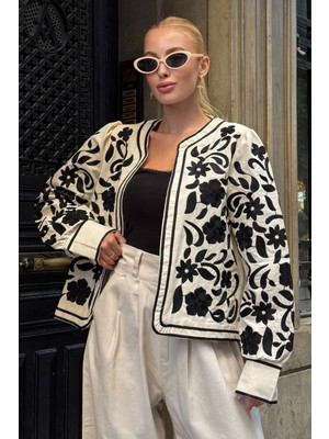 Lior Design Ekru Çiçek Nakışlı Içi Astarlı Ceket BCHESQ-251153