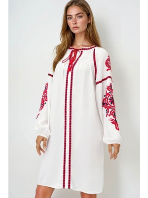 Lior Design Beyaz Balon Kol Nakışlı Yazlık Midi Boy Elbise BCHESQ-251083