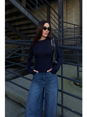 Lior Design Lacivert Bisiklet Yaka Parmak Detaylı Ultra Soft Kumaş Bluz BCDF-25B0001