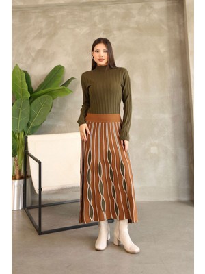 Lior Design Haki Dik Yaka Etek Görünümlü Tek Parça Desenli Triko Elbise BCES-252020