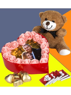 UltraMint Sevgililer Günü Fotoğraflı Kalp Kutu Çiçek Çikolata Peluş Ayıcık
