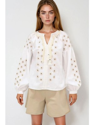 Lior Design Ekru Püskül Detaylı Nakış Işlemeli Pamuk Bluz BCHESQ-251089