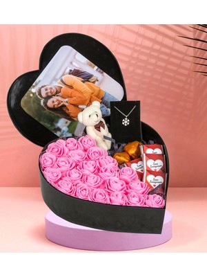 UltraMint Sevgililer Günü Özel Fotoğraflı Kalp Kutu Çiçek ve Hediye Seti