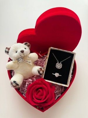 UltraMint Kalpli Kutu Yönca Kolye ve Yüzük Seti, Şık ve Zarif Takı Hediye