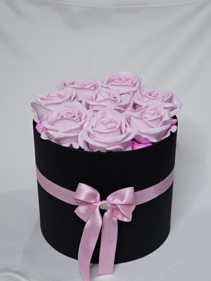 UltraMint Sevgililer Günü Özel Zarif Gül Aranjmanı Hediye Kutusu