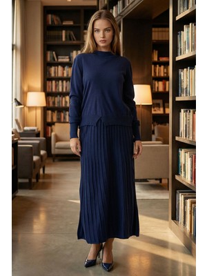 Lior Design Lacivert Yarım Balıkçı Yaka Kazak ve Midi Boy Piliseli Etek Takım BCHPK-251253