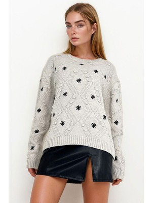 Lior Design Bej Nakışlı Triko Kazak BCHESQ-251114