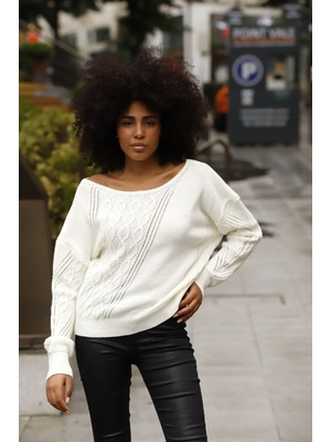 Lior Design Ekru Kayık Yaka Saç Örgü Desenli Kışlık Triko Kazak BCES-253016