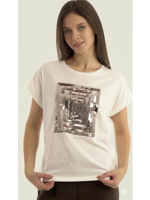 Joggy Kadın Bisiklet Yaka Payetli T-Shirt