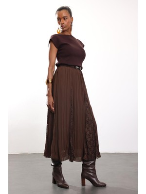 5in1Canpolat Kahverengi Dantel Detaylı Piliseli Etek 3371