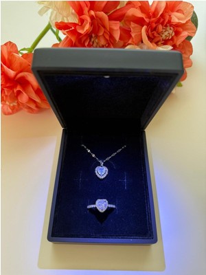 UltraMint Işıklı Kalp Yüzük ve Kolye Seti, Sevgililer Günü Hediye Alternatifi