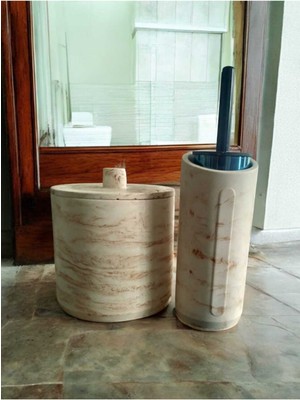 Mermer Desenli Bej Beton Çöp Kovası ve Wc Fırçalık Seti, Şık ve Kullanışlı Dekorasyon Aksesuarı