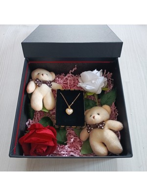 UltraMint Siyah Kutu Içinde Gold Renkli Kalpli Sedef Çelik Kolye Sevgililer Günü Hediye